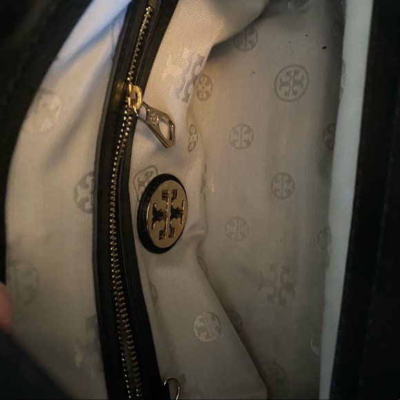 tory burch bag - Picture 4 of 5